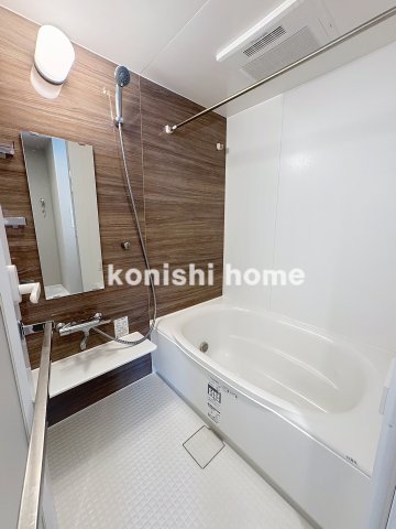 バス・シャワールーム　※同タイプ、別部屋写真使用。