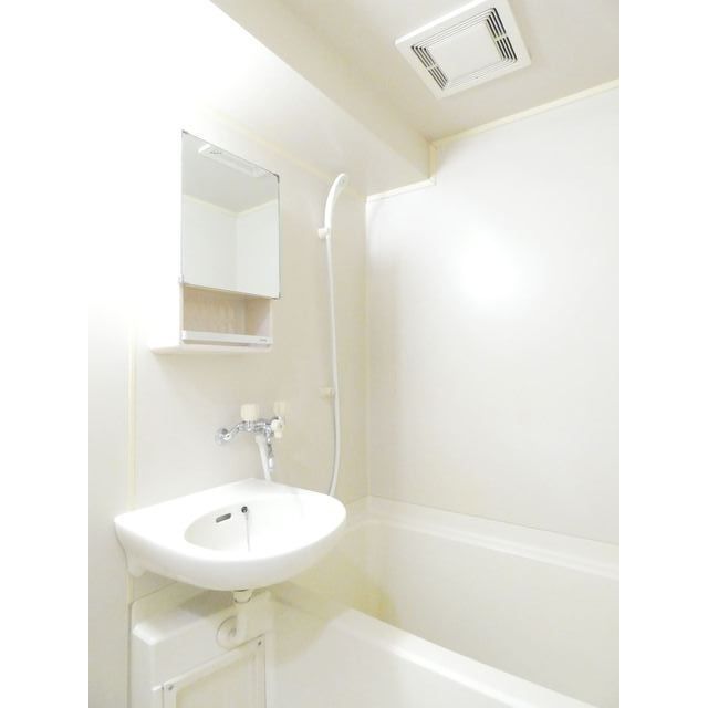 バス・シャワールーム　きれいなお風呂です