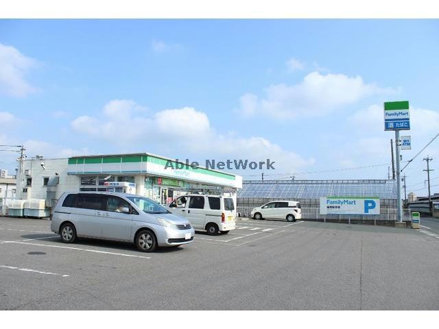 コンビニ　ファミリーマート豊川野口町北店（コンビニ）まで448m