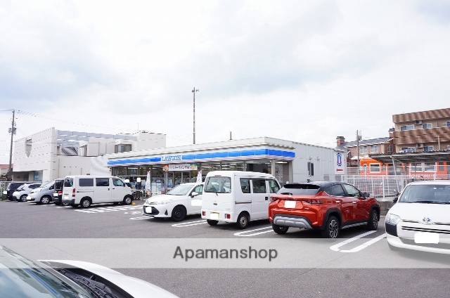 コンビニ　ローソン東温横河原店（コンビニ）まで390m