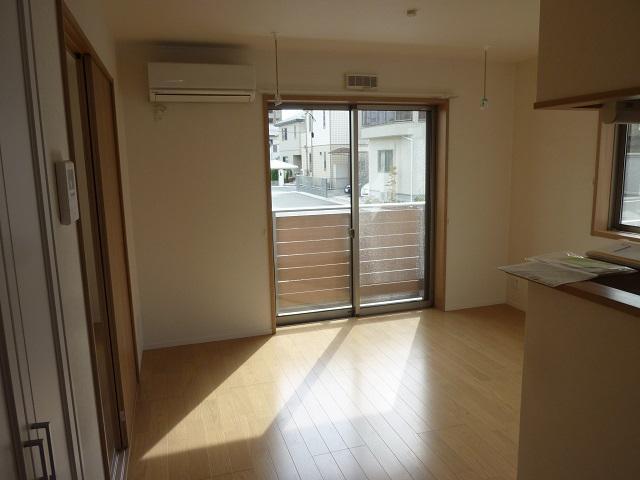 居室・リビング　ゆったり過ごせる居間です