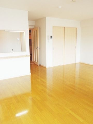 居室・リビング　★お部屋探しはタウンハウジング稲田堤店まで★