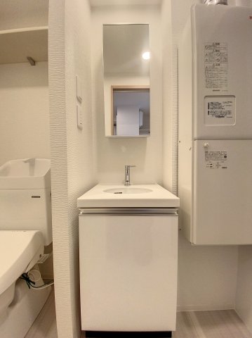 洗面設備　日々の生活に便利な「独立洗面台」あります。