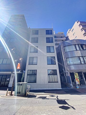 建物外観　インターネット無料のデザイナーズマンションです。