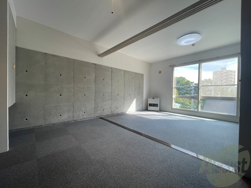 居室・リビング　広くてキレイなお部屋が広がっていて、充実した生活が送れそう。