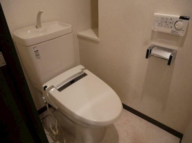 トイレ　ウォシュレット