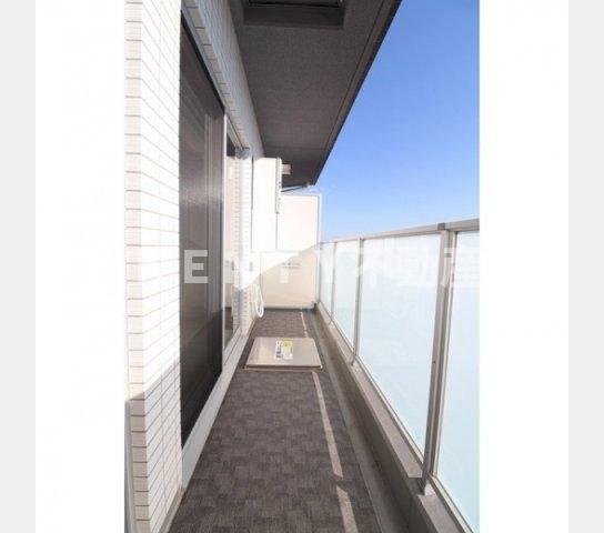 バルコニー　広々としたバルコニーです