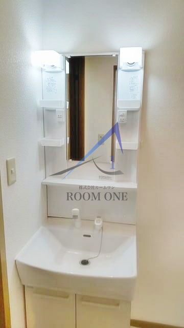 洗面設備　洗面台です。