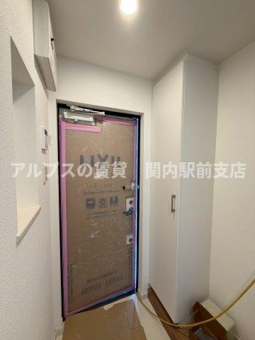 玄関　撮影：建築中