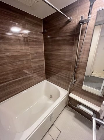 バス・シャワールーム　風呂