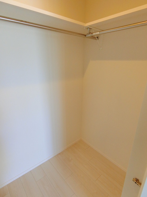 収納　★1.3帖のウォークインクローゼット★