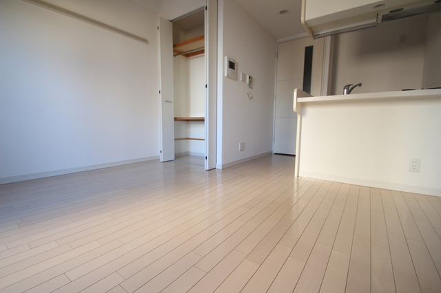 居室・リビング　※別室の参考写真の為、現況優先です。