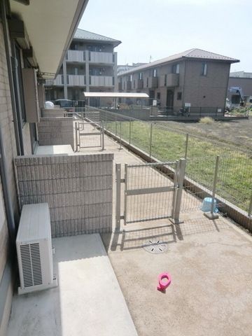 庭　専用庭あります