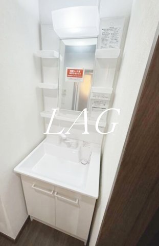洗面設備　独立洗面台です。