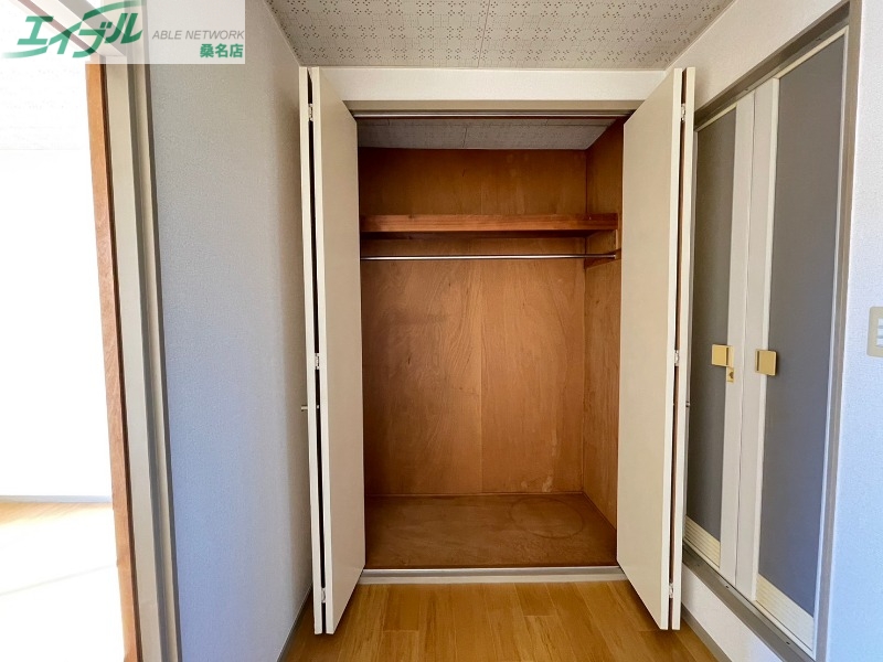 収納　別部屋反転写真です