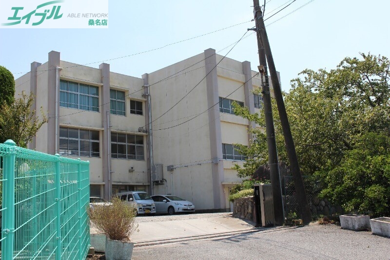 小学校　桑名市立桑部小学校（小学校）まで1707m
