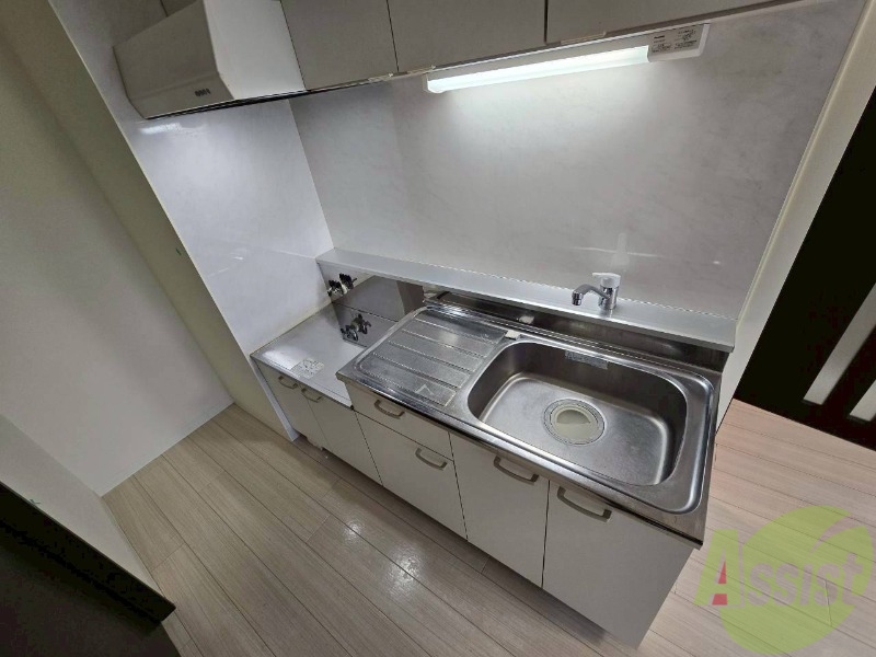 キッチン　洗い場が大きくて洗い物もしやすそうです。