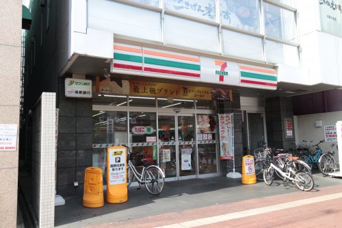 コンビニ　セブンイレブン近鉄大和八木駅北口店（コンビニ）まで420m