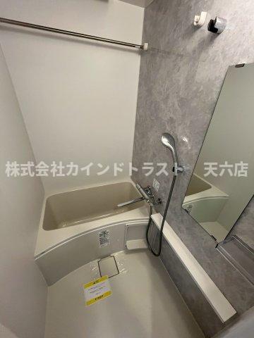 バス・シャワールーム　お風呂です