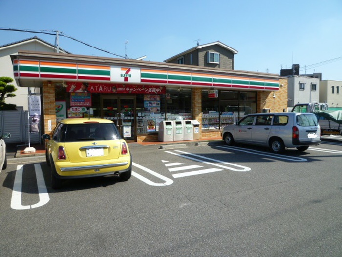 コンビニ　セブンイレブン（コンビニ）まで210m