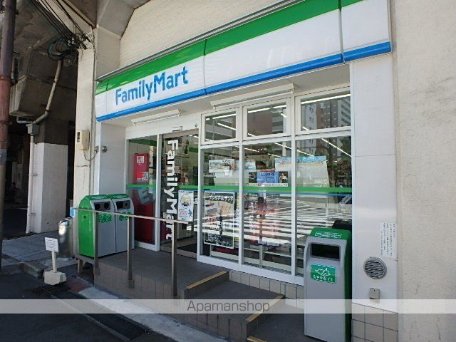 コンビニ　ファミリーマート（コンビニ）まで282m