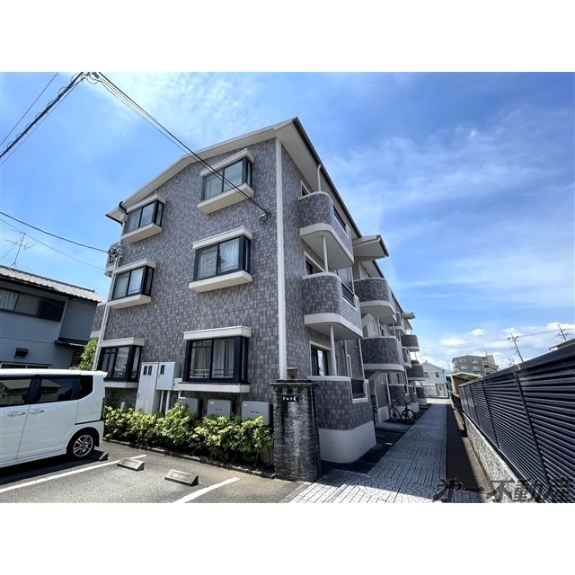 エントランス　建物外観