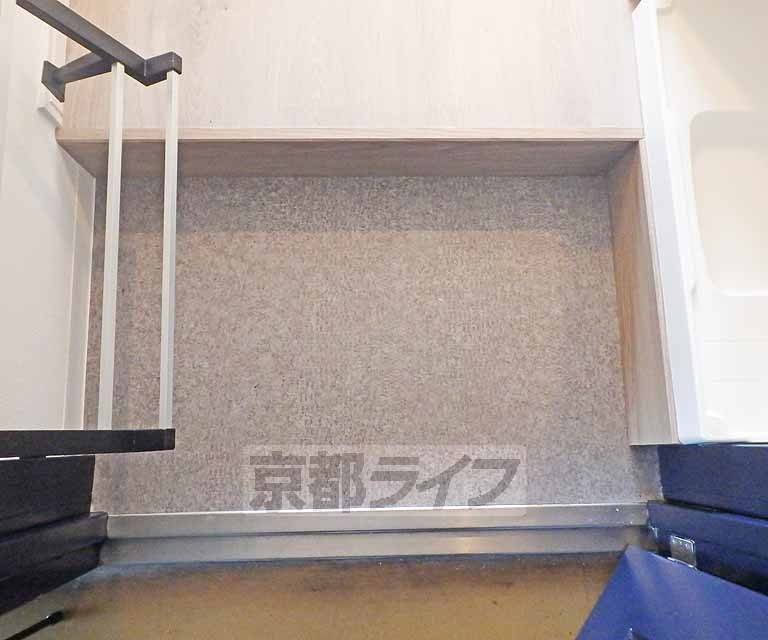 玄関　ローステップの玄関です。