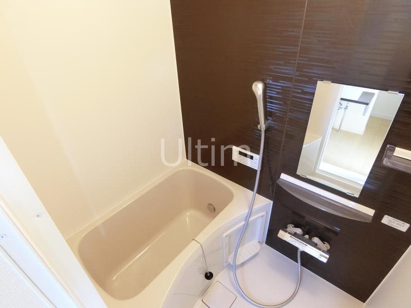 バス・シャワールーム　別の部屋の写真