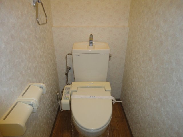 トイレ　シャワー付トイレ