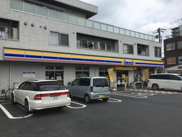 コンビニ　ミニストップ（コンビニ）まで500m