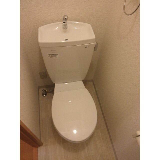 アンプルールフェールバレルコートのトイレ写真