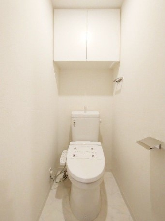東京メトロ日比谷線 入谷駅 徒歩7分 3階建 築12年のトイレ写真