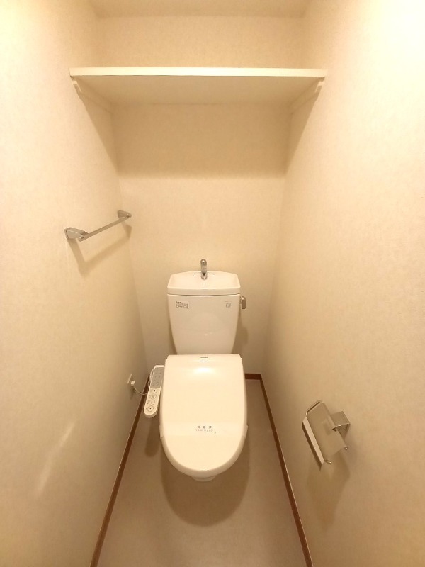 トイレ　同物件別室写真