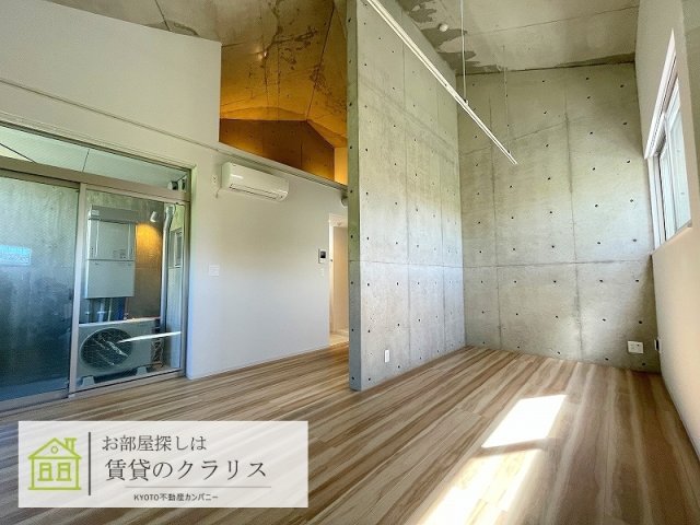 チャトラの居間写真