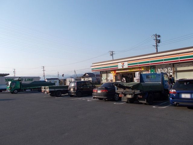コンビニ　セブンイレブン  茅野安国寺店（コンビニ）まで600m