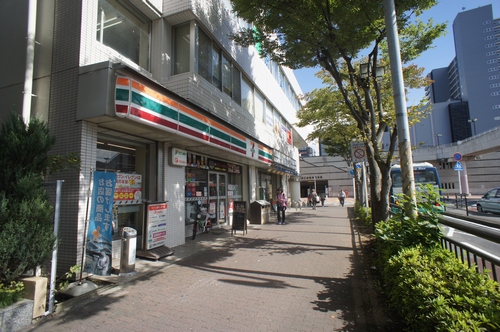 コンビニ　セブンイレブン成田駅西口店（コンビニ）まで1229m