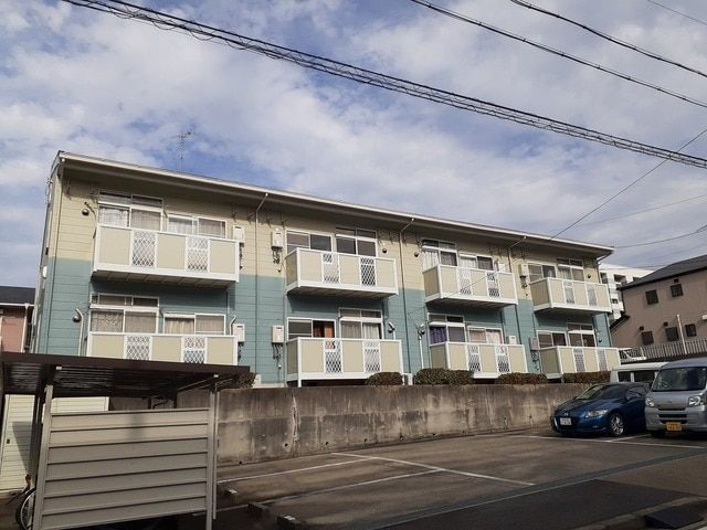 名古屋市天白区焼山のアパートの建物外観