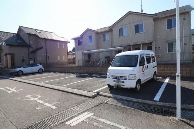 【あさひ参番館の駐車場】