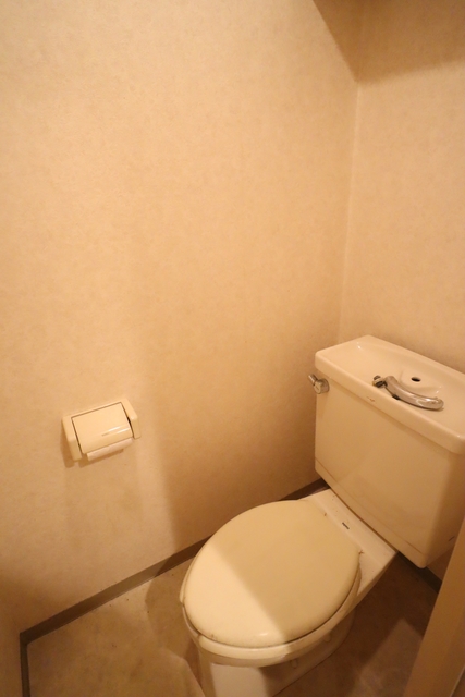 【松戸市新松戸のマンションのトイレ】