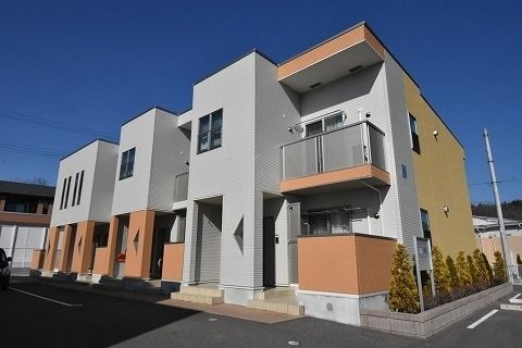 田村市船引町船引のアパートの建物外観