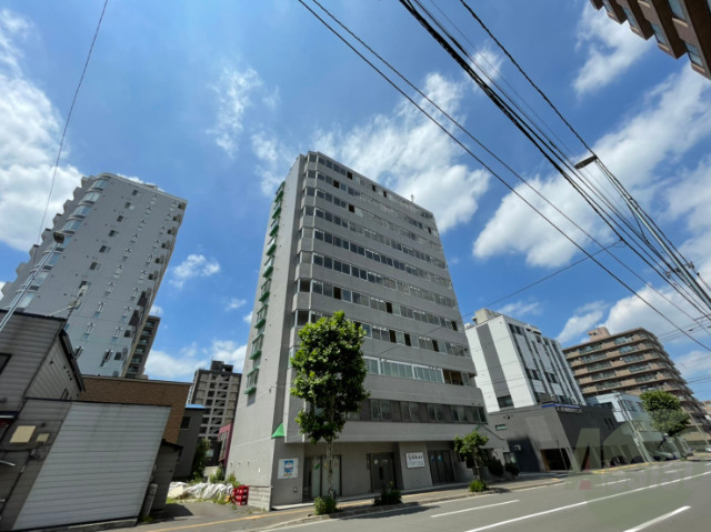 建物外観　札幌市北区北１３条西「ノースビレッジ本江」