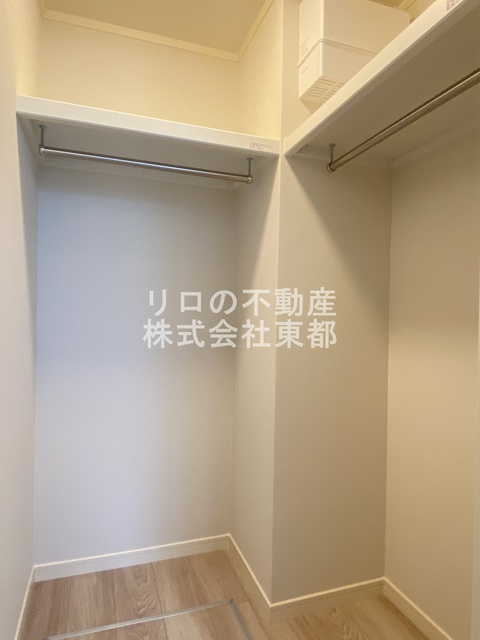 収納　奥行のあるウォークインクローゼットならお荷物多い方でも安心☆