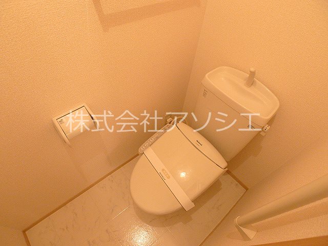 トイレ　ウォシュレット完備