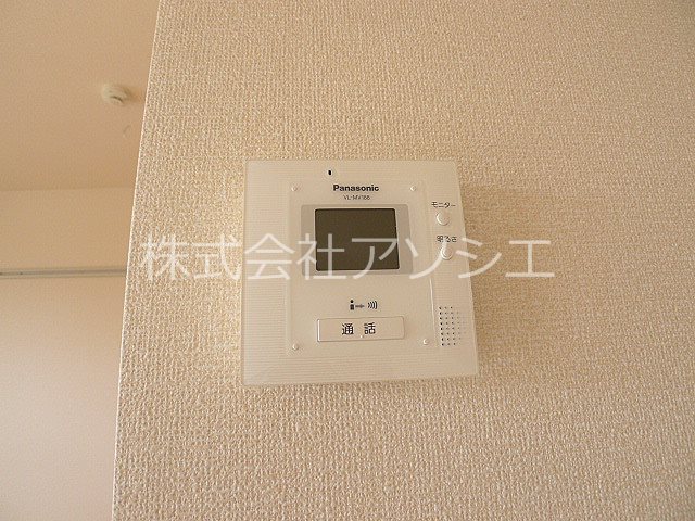 セキュリティ　TVモニター付きインターホン