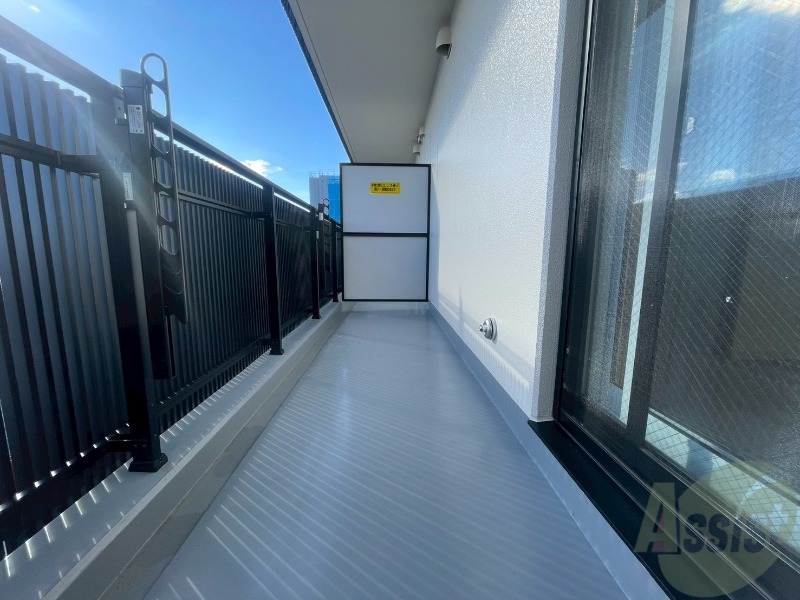 バルコニー　バルコニーです。洗濯物を干したり一息ついたりできますね！