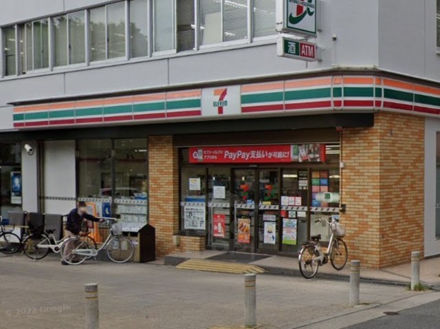 コンビニ　セブンイレブン　阪急岡町駅前店（コンビニ）まで429m