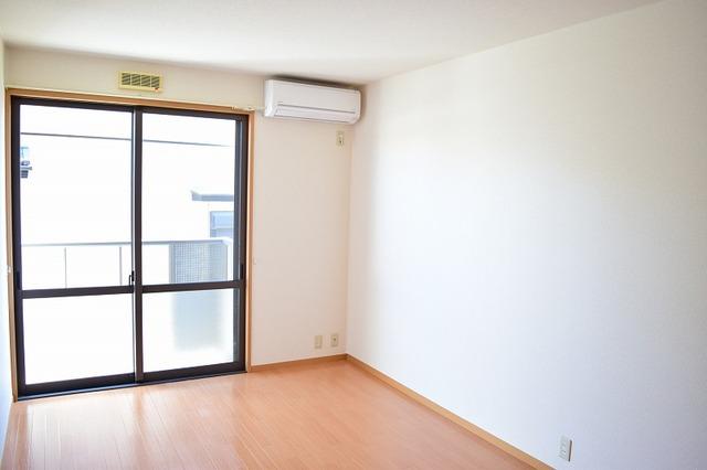 居室・リビング　キレイなフローリング♪