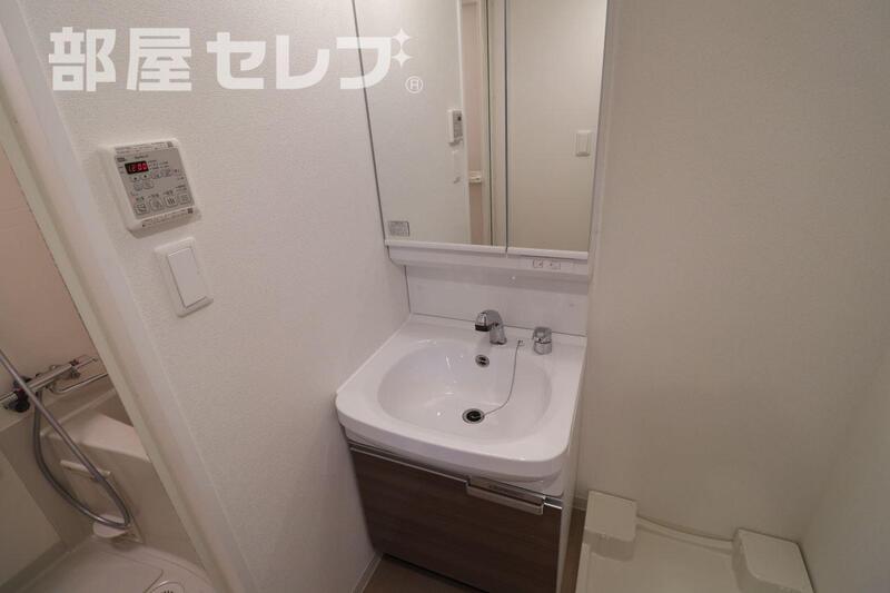 洗面設備　６０１号室写真