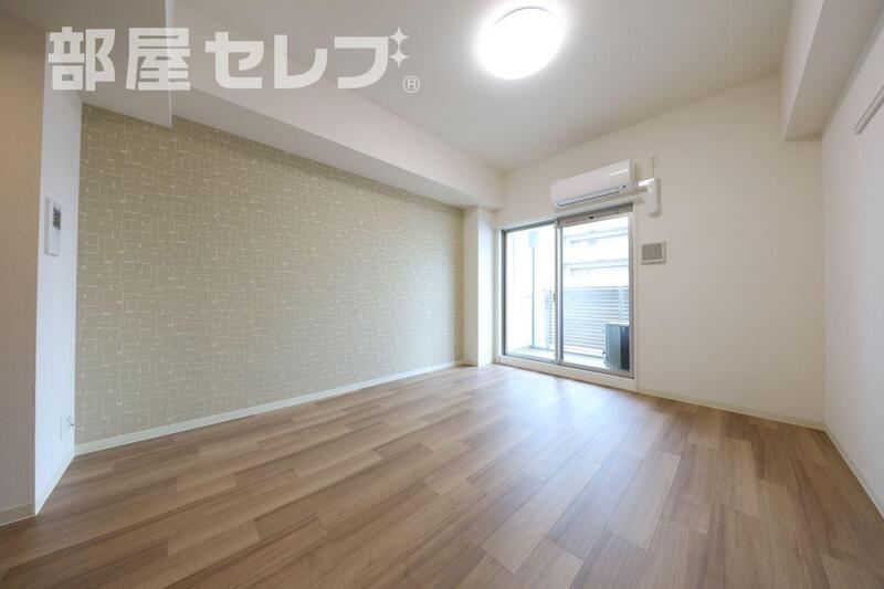 居室・リビング　６０１号室写真