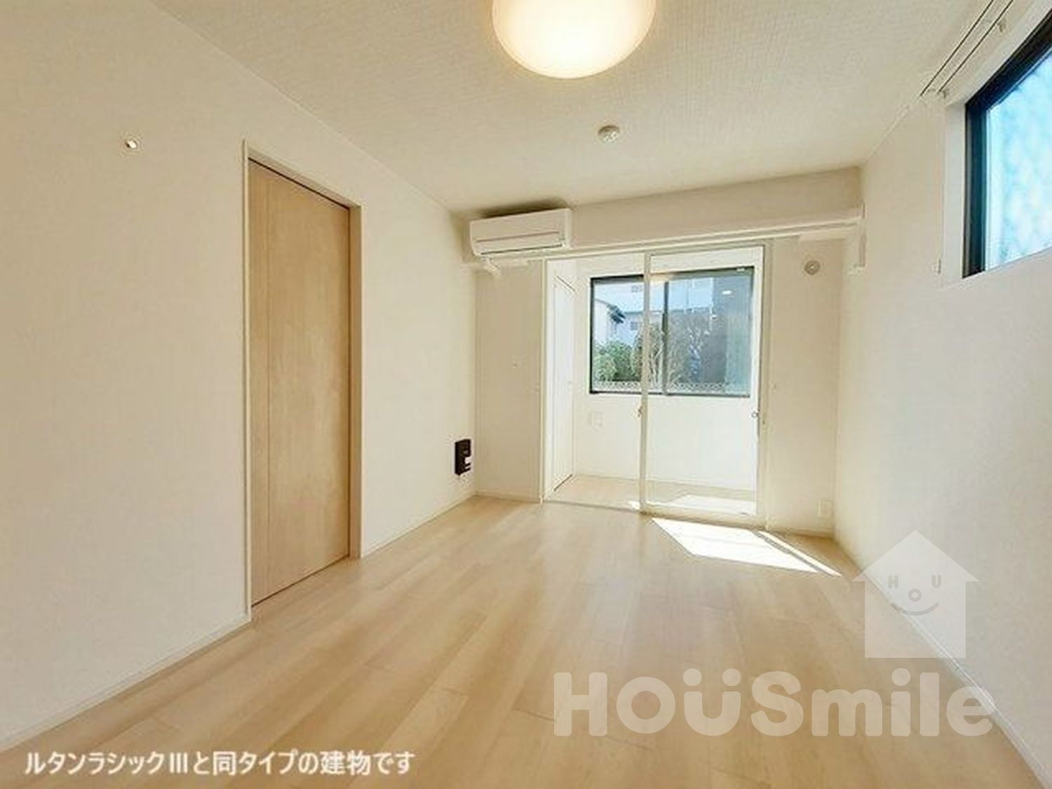 居室・リビング　現在建築中の為、写真は同タイプを使用